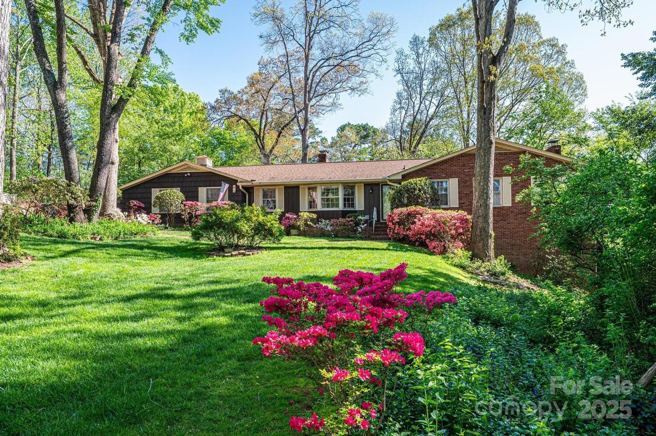 1213 10th Street Ln. #3, Hickory, NC 28601