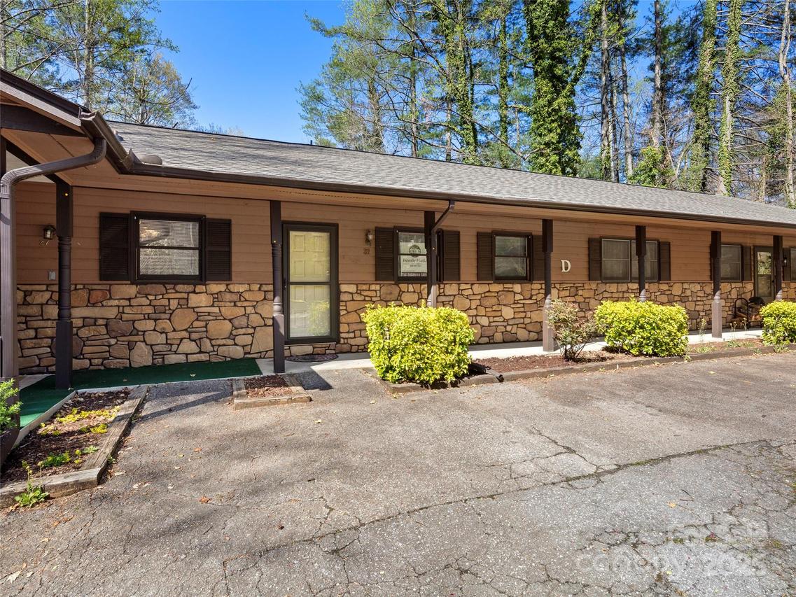 31 Unity Ct., Etowah, NC 28729