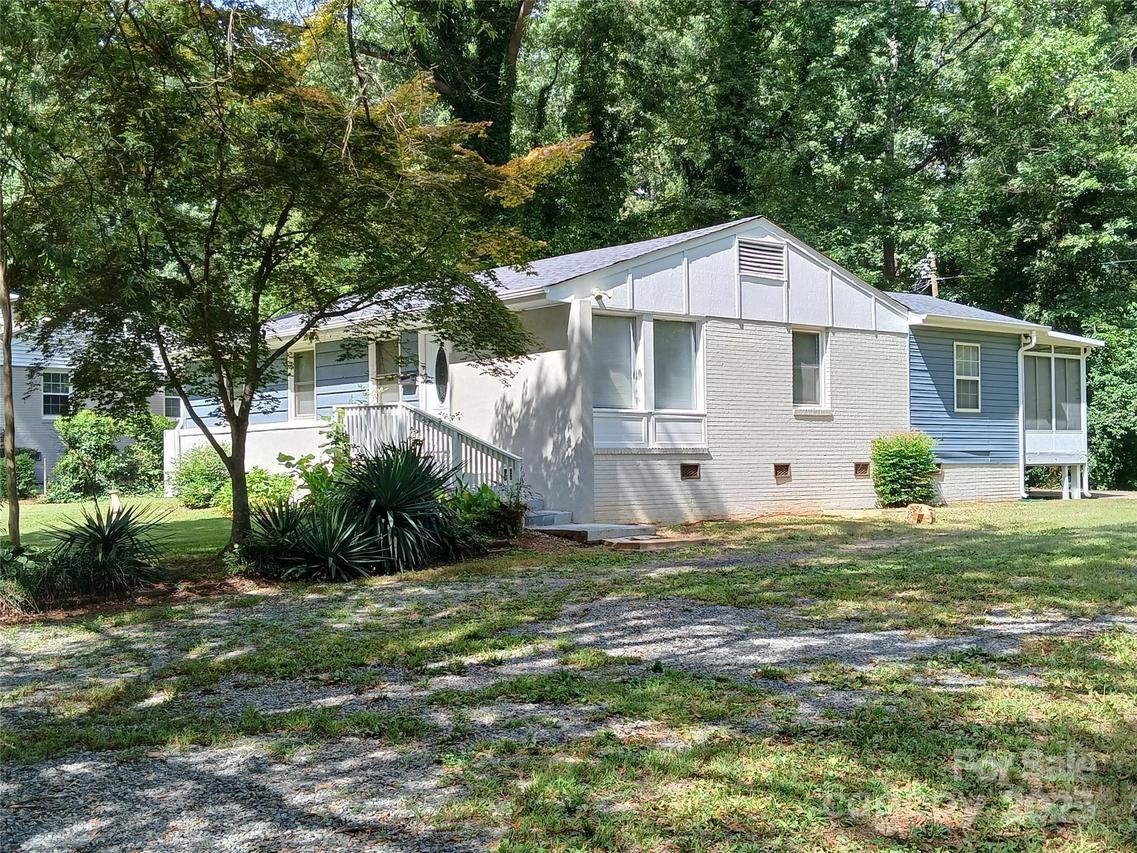 2822 Royston Rd., Charlotte, NC 28208
