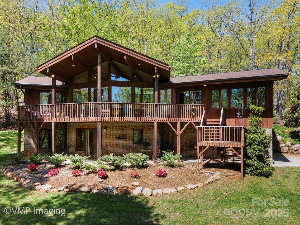 3605 Ridgetop Rd., Sherrills Ford, NC 28673