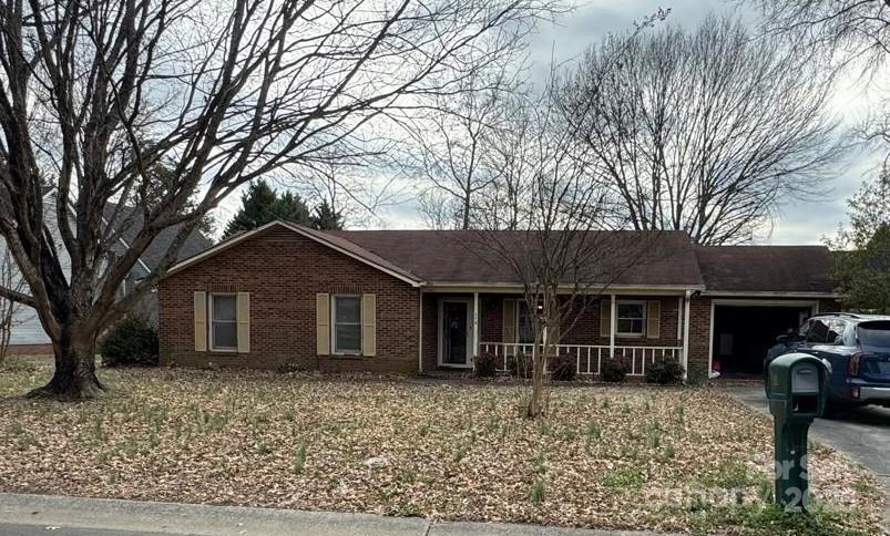 112 Juanita Dr., Pineville, NC 28134