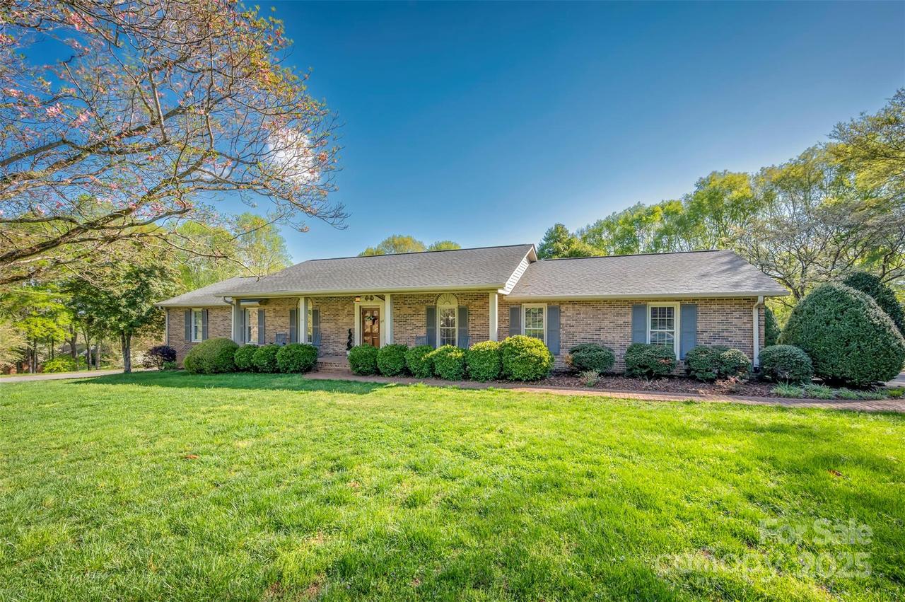304 Mccall Dr., Forest City, NC 28043