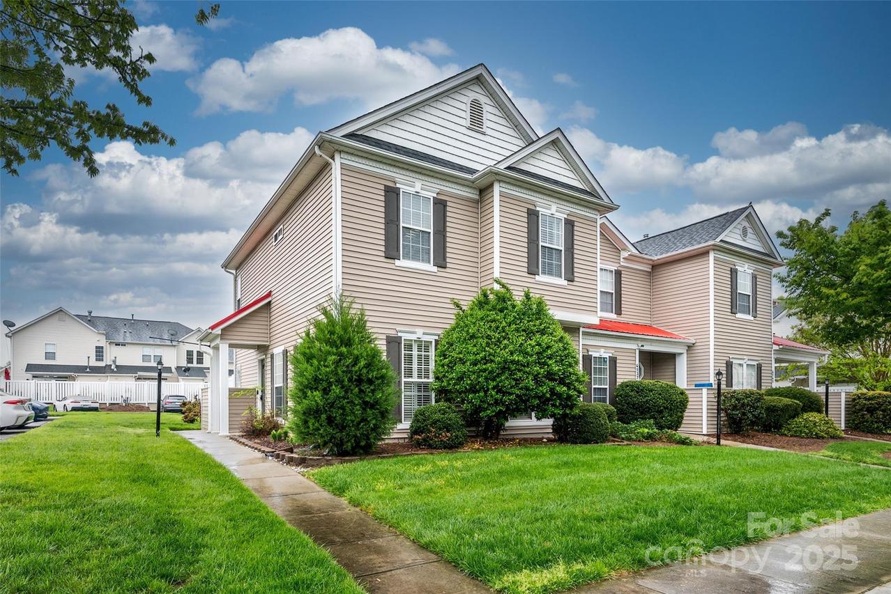 4133 Carl Parmer Dr., Harrisburg, NC 28075