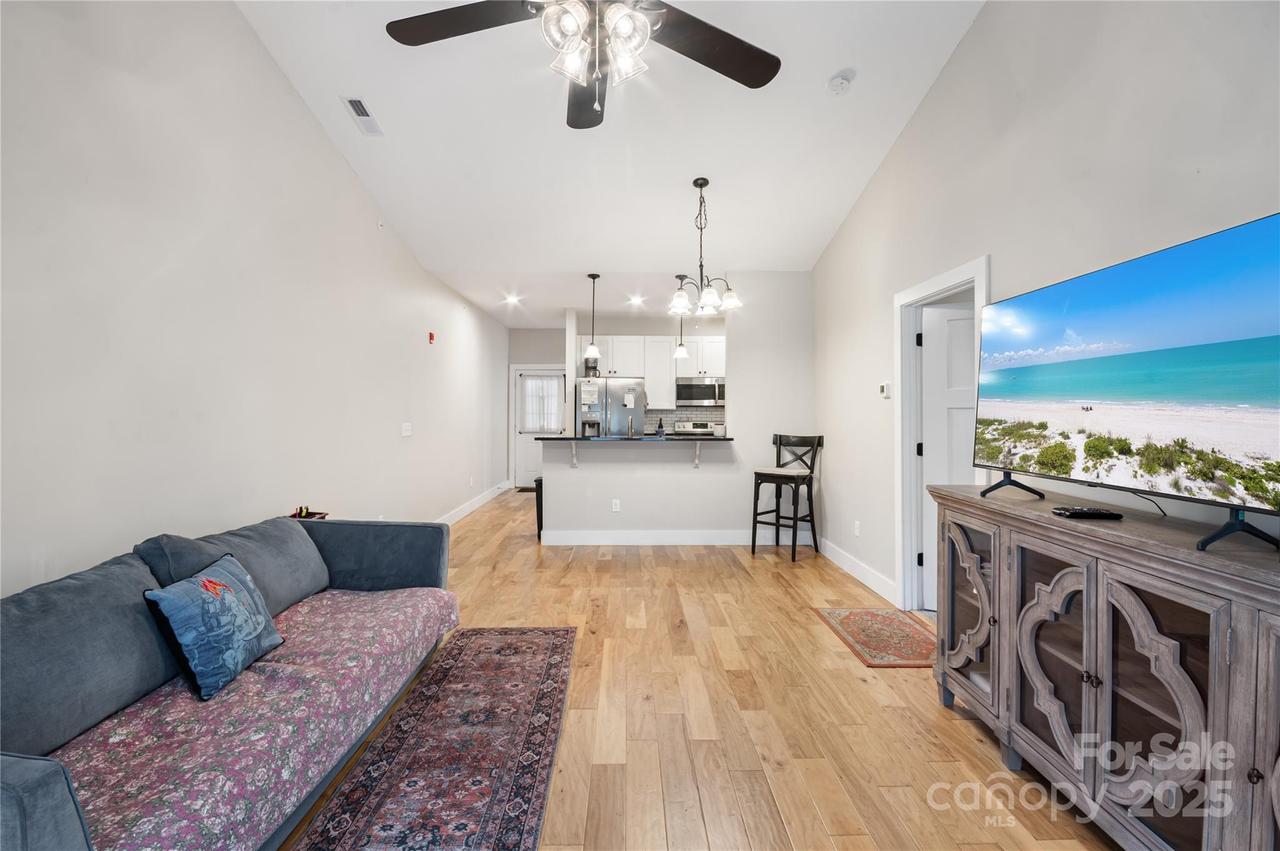 124 Foxden Dr. #303, Fletcher, NC 28732