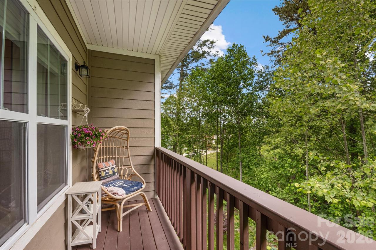 124 Foxden Dr. #303, Fletcher, NC 28732