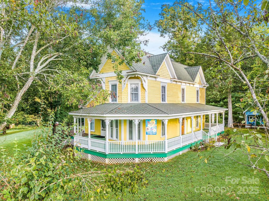 100 Eller Ford Rd., Weaverville, NC 28787