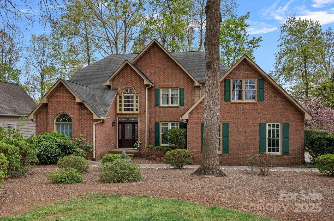 276 Greyfriars Rd., Mooresville, NC 28117