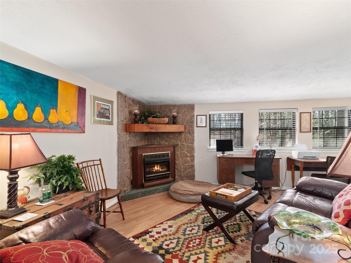 16 Limestone Dr., Franklin, NC 28734