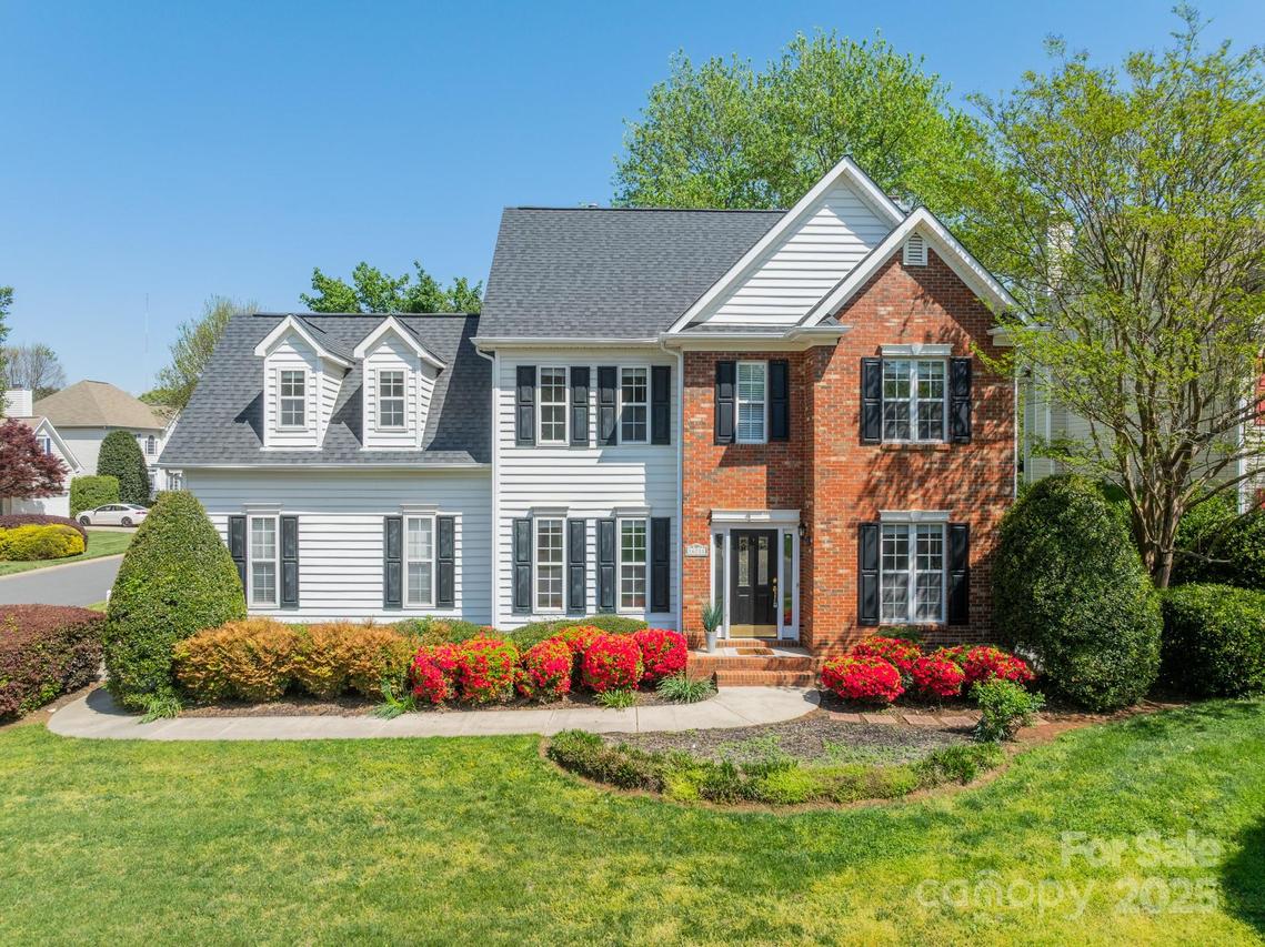 16718 Hampton Crossing Dr., Huntersville, NC 28078