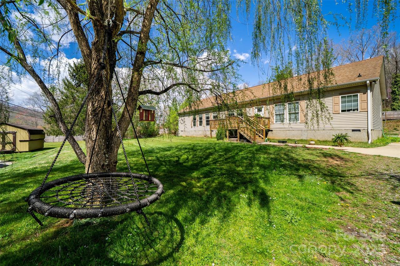 86 Concord Rd., Asheville, NC 28803