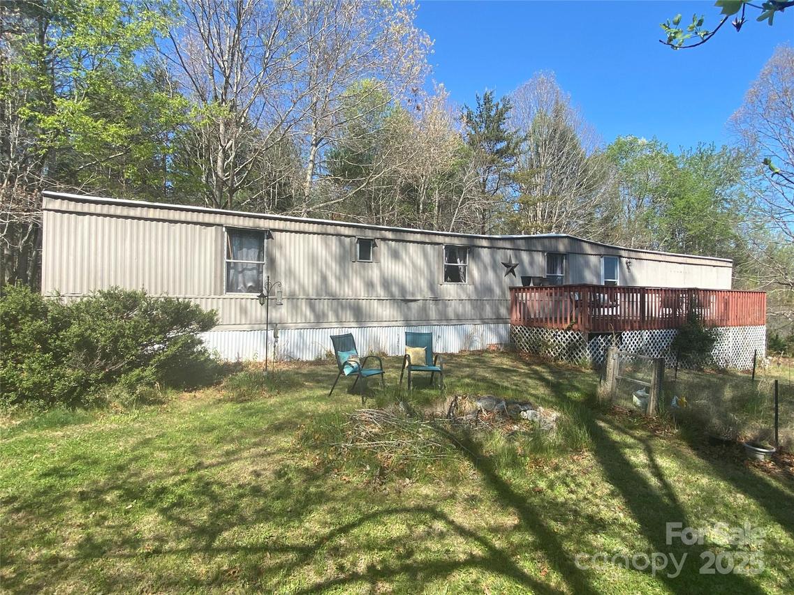 1798 Lonnie Shuffler St., Morganton, NC 28655