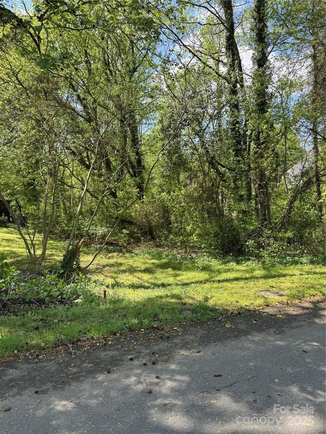 6624 Tracy Ave., Charlotte, NC 28214