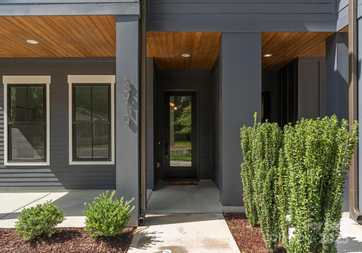 2008 St John St., Charlotte, NC 28216