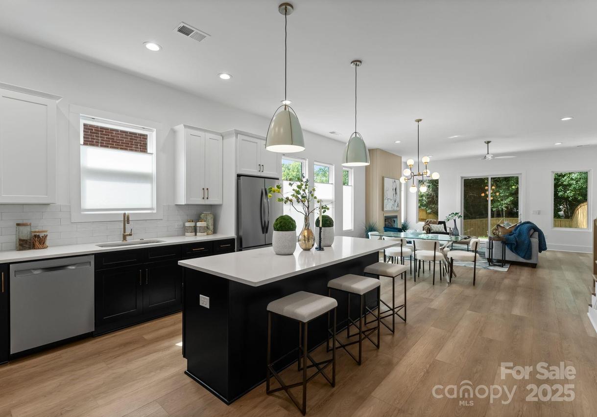 2008 St John St., Charlotte, NC 28216