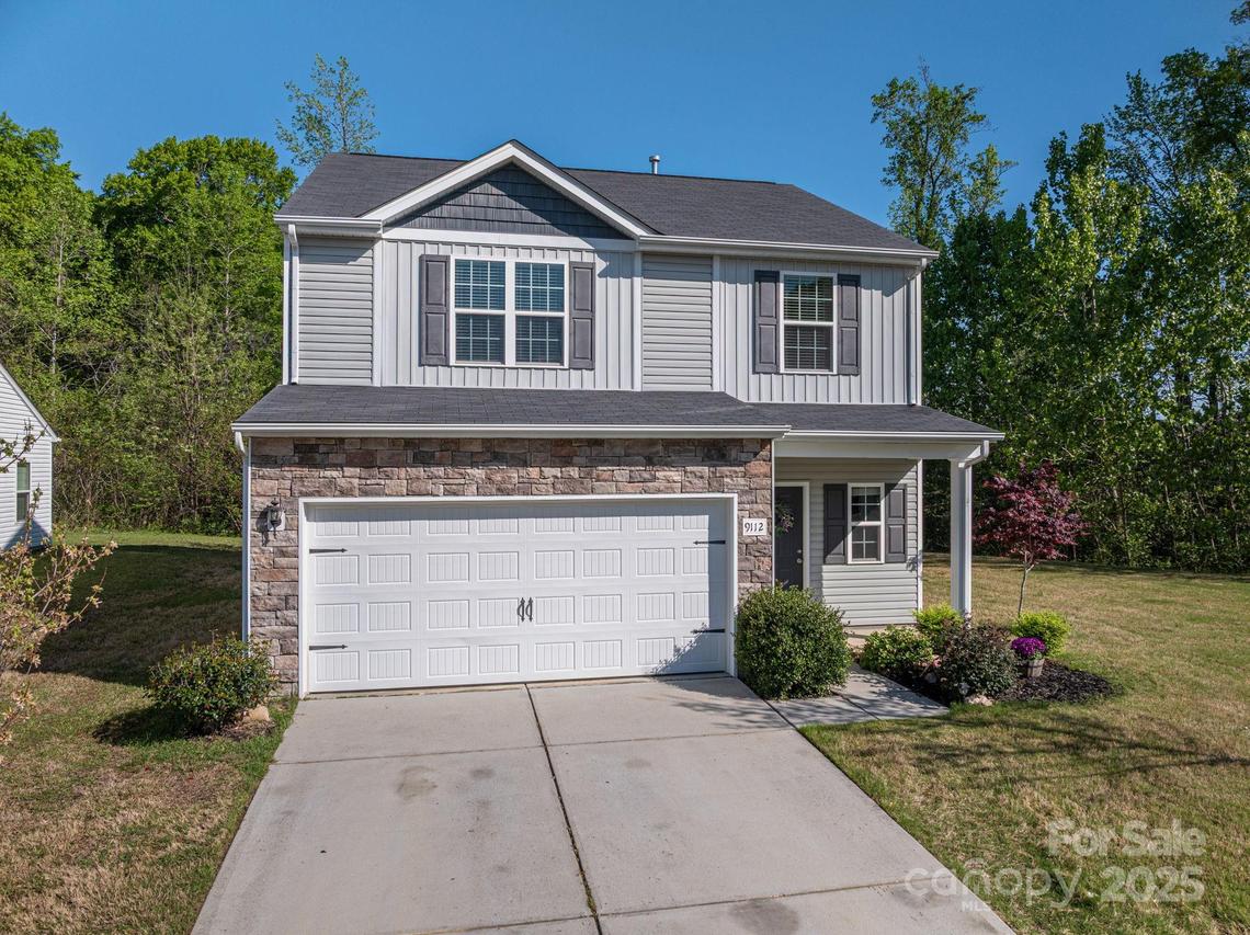 9112 Avery Meadows Dr., Charlotte, NC 28216