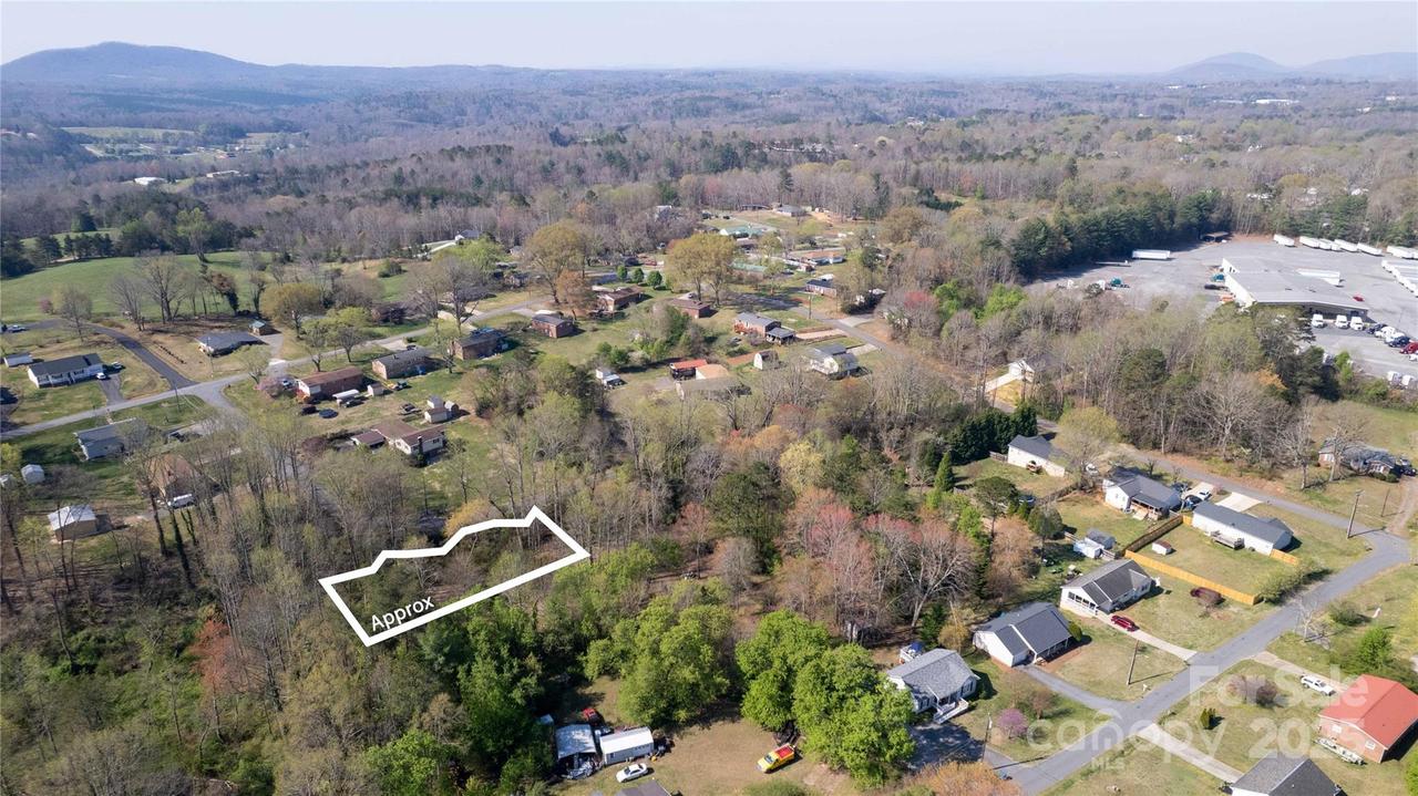 2145 14th Avenue Pl. #3, Hickory, NC 28602