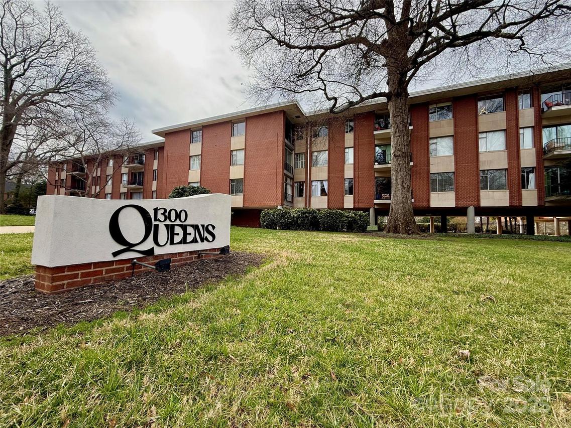 1300 Queens Rd. #210, Charlotte, NC 28207