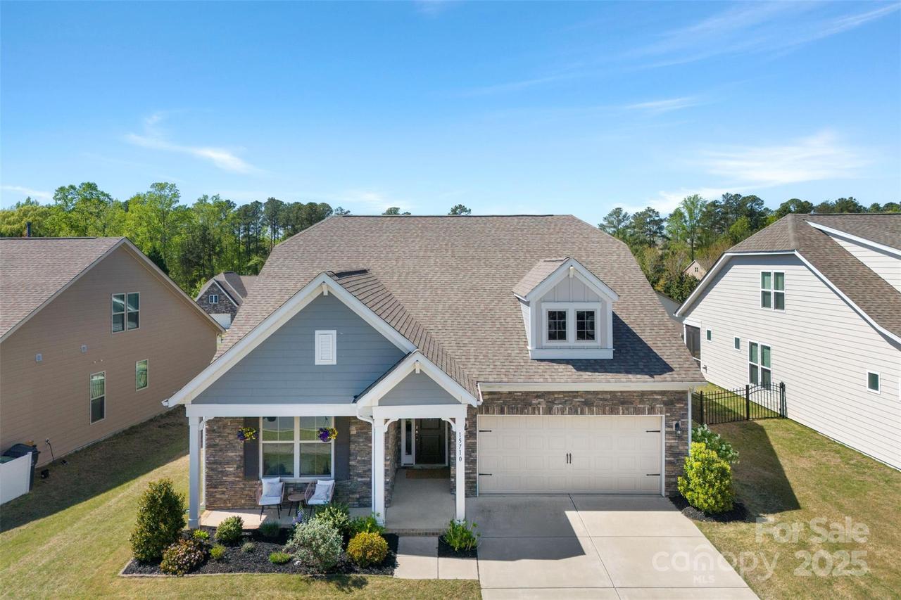 15710 Oleander Dr., Charlotte, NC 28278