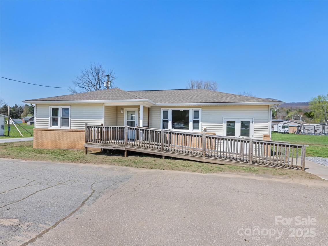 13 Depot St., Clyde, NC 28721