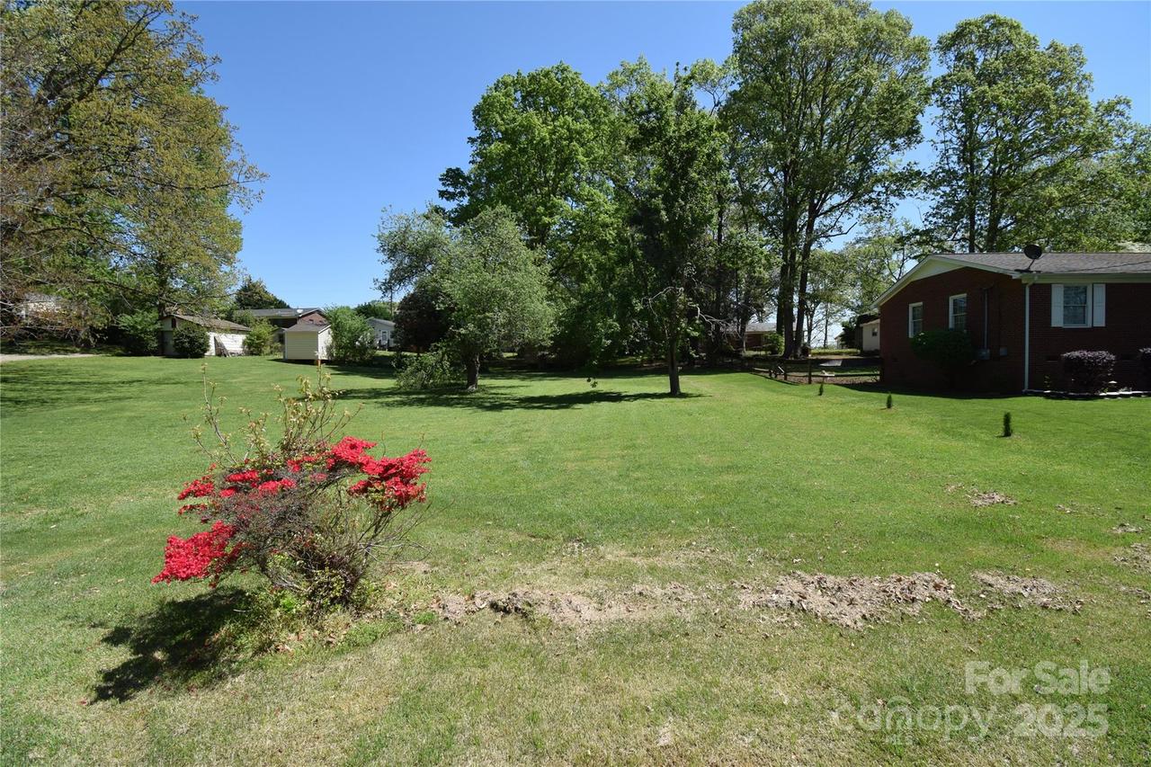 00 Bright Ave. #4, Bessemer City, NC 28016
