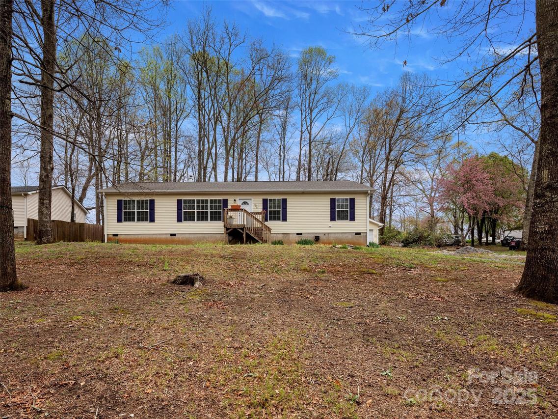 530 Gilreath Loop Rd., Mills River, NC 28759