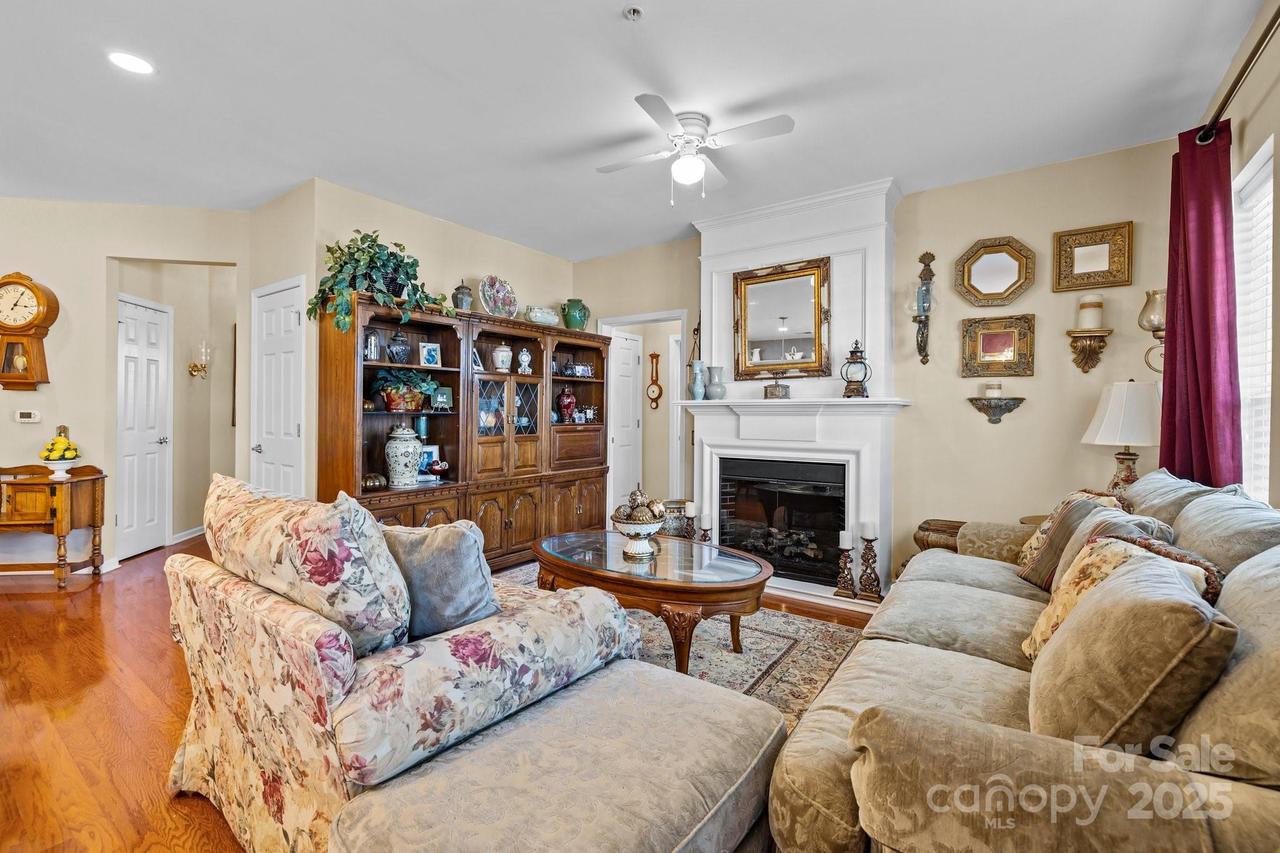 14869 Santa Lucia Dr., Charlotte, NC 28277