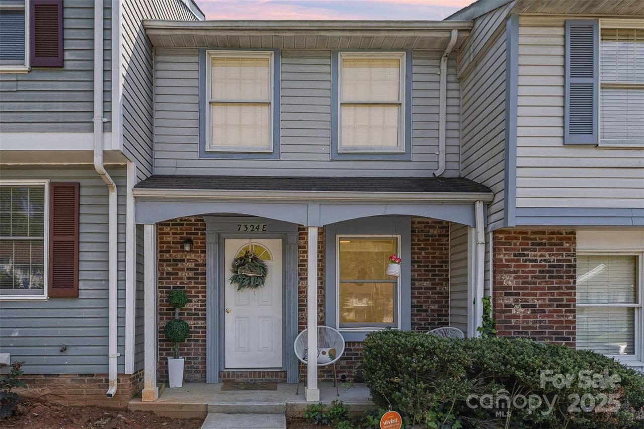 7324 Pebblestone Dr. #E, Charlotte, NC 28212