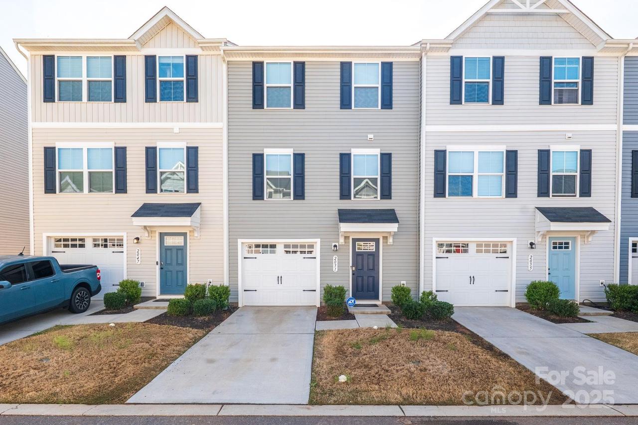 2051 Langer St., Charlotte, NC 28214