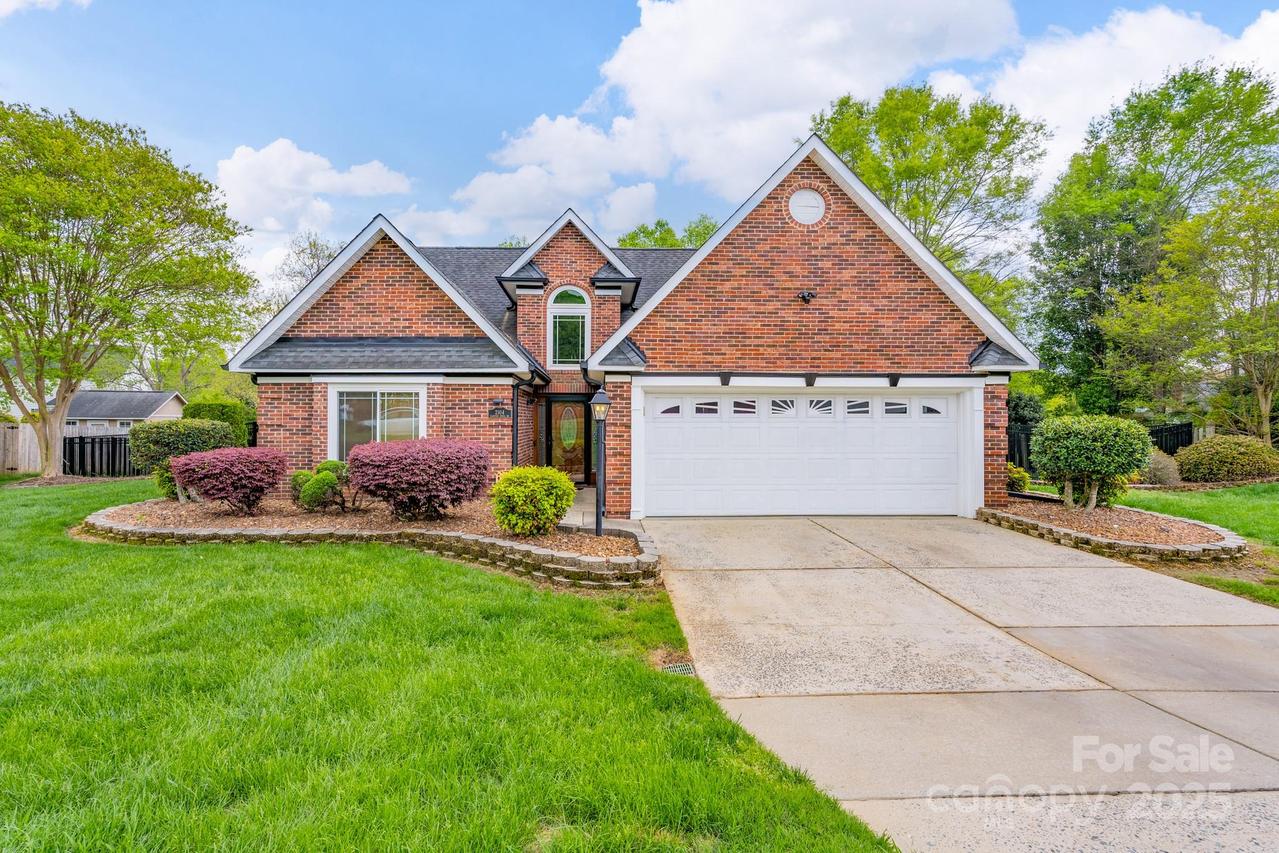 2104 Planters Knoll Dr., Monroe, NC 28110