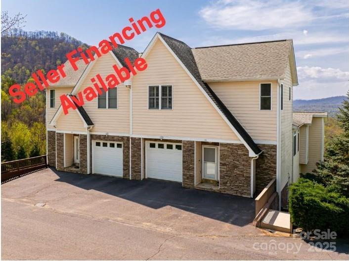 116 Dalya Rd., Swannanoa, NC 28778
