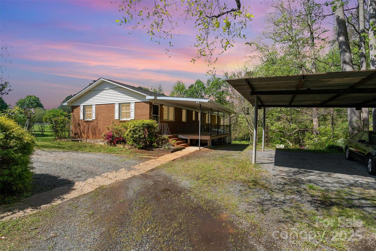 1331 Mccorkle Rd., Charlotte, NC 28214