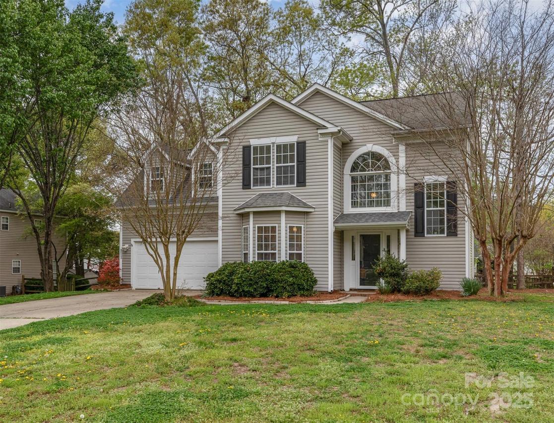 8013 Sheckler Ln., Matthews, NC 28104