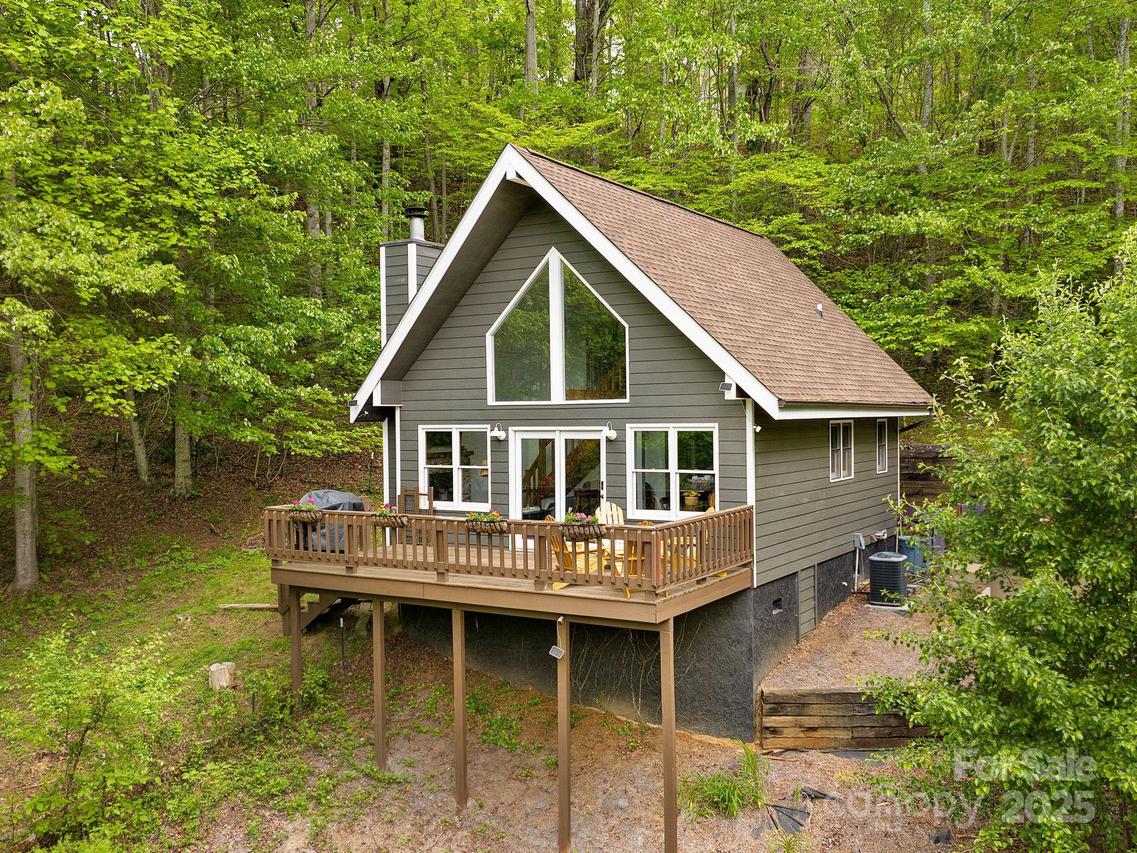 85 Crabapple Cove, Waynesville, NC 28785