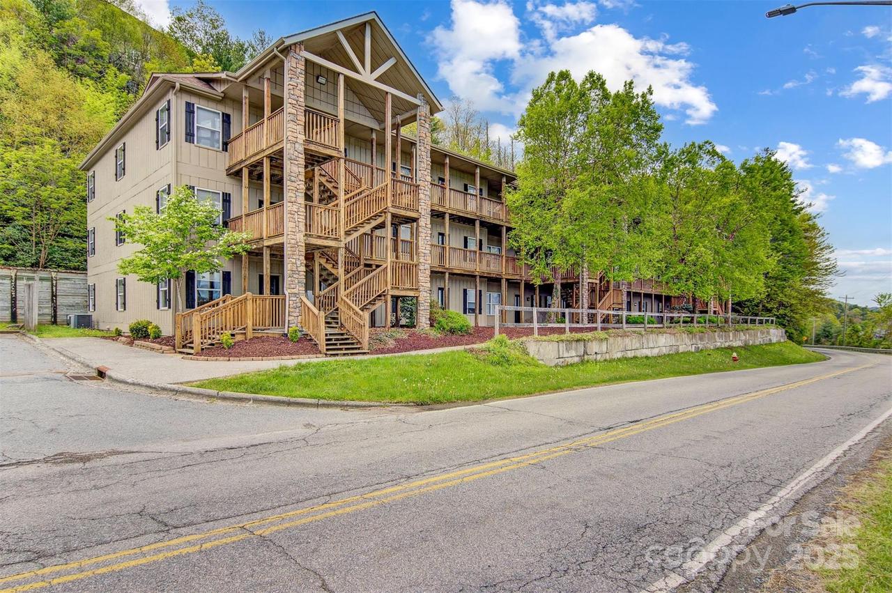 800 Meadowview Dr. #Unit #2, Boone, NC 28607