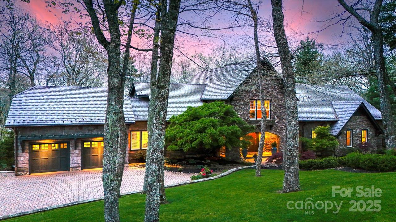 205 W Indrio Rd., Blowing Rock, NC 28605