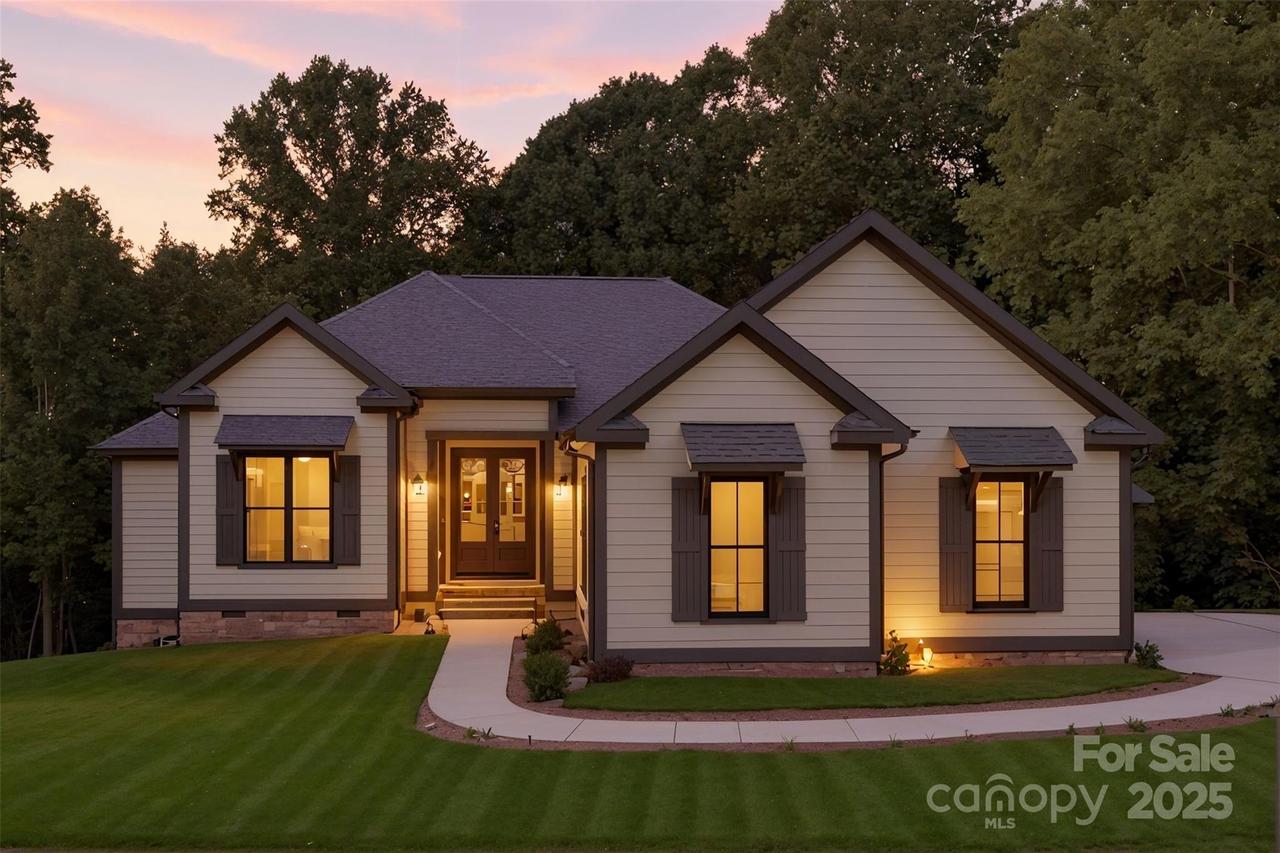 2596 Polo Ln., Maiden, NC 28650