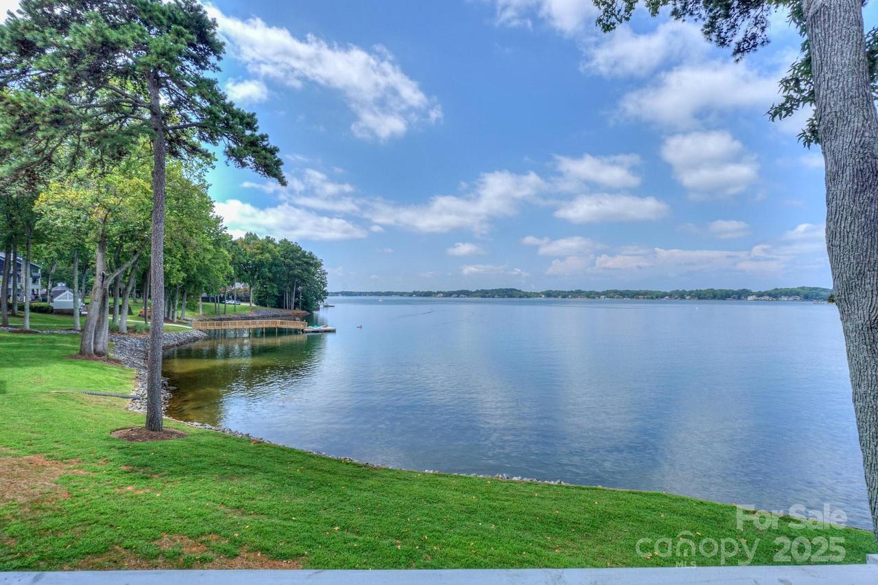 368 Northwest Dr., Davidson, NC 28036
