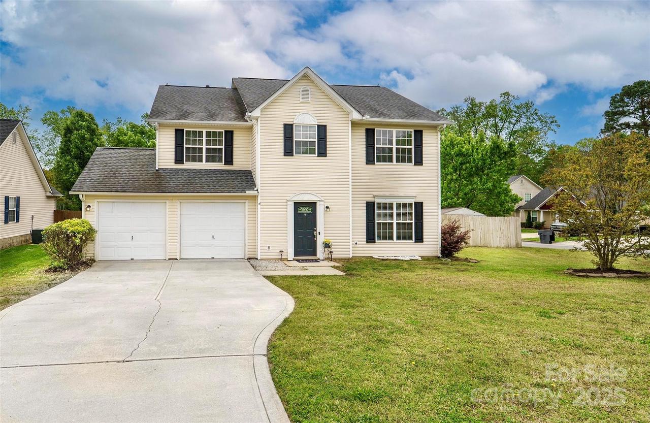 225 Carrie Ct., Concord, NC 28027