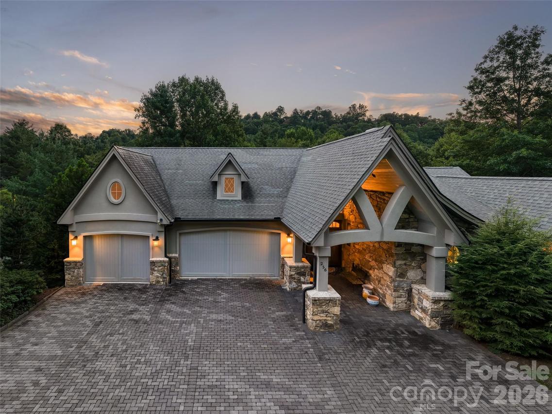 256 Senator Reynolds Rd., Asheville, NC 28804