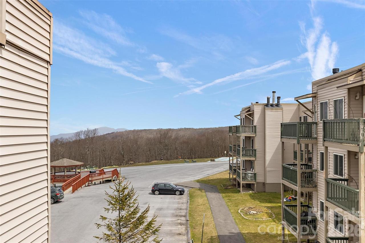 301 Pinnacle Inn Rd. #3302, Beech Mountain, NC 28604