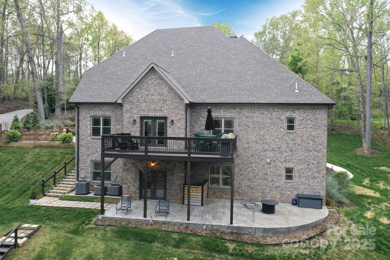 2757 Trent Dr., Conover, NC 28613