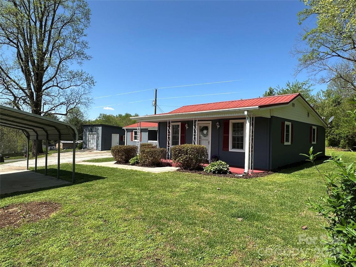 440 Hill Top Cir., Ronda, NC 28670