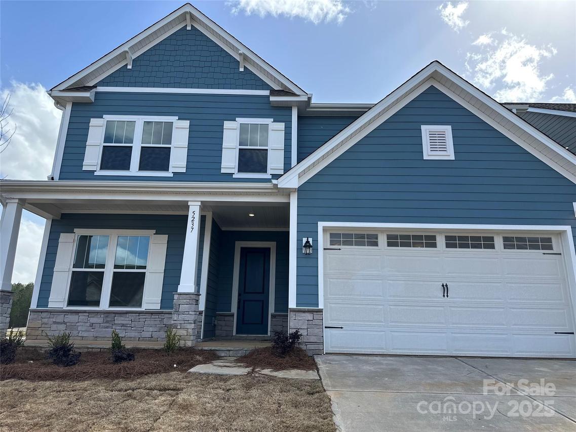 5237 Piedmont St., Mount Holly, NC 28120