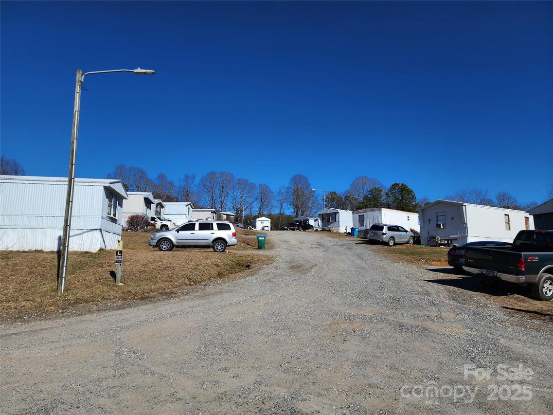 22 Becky Ln., Fairview, NC 28730