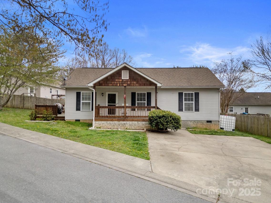 134 W Newberry Dr., Fletcher, NC 28732