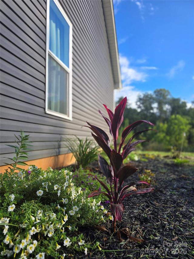 19 Higgins Rd., Weaverville, NC 28787