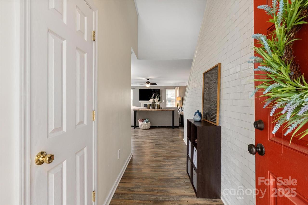 8604 Cedardale Ridge Ct., Charlotte, NC 28269