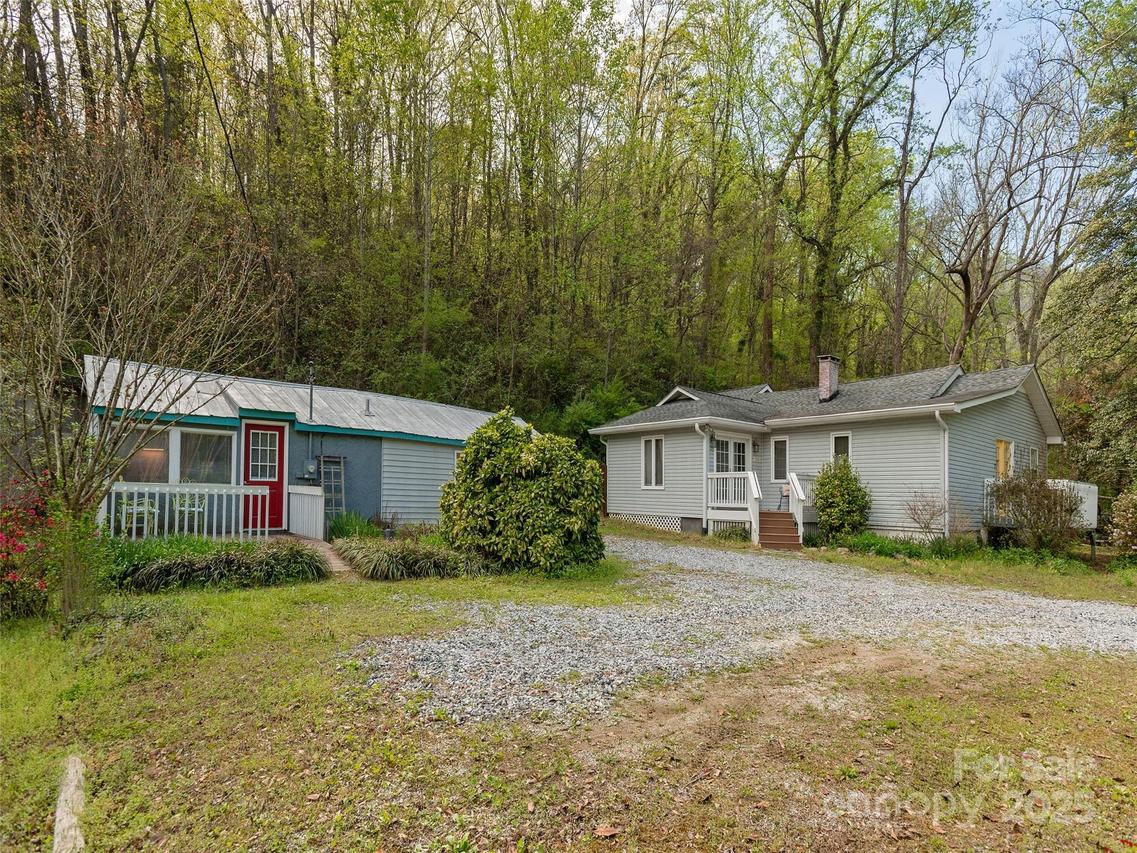 211 Warrior Mountain Rd., Tryon, NC 28782