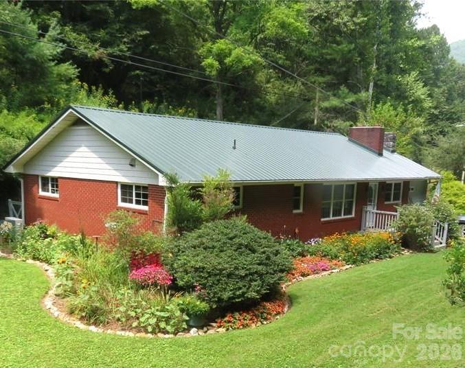 3829 Coxes Creek Rd., Burnsville, NC 28714
