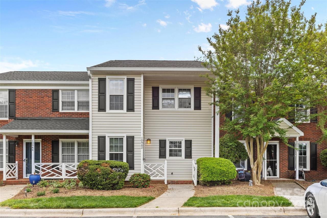 10942 Winterbourne Ct., Charlotte, NC 28277